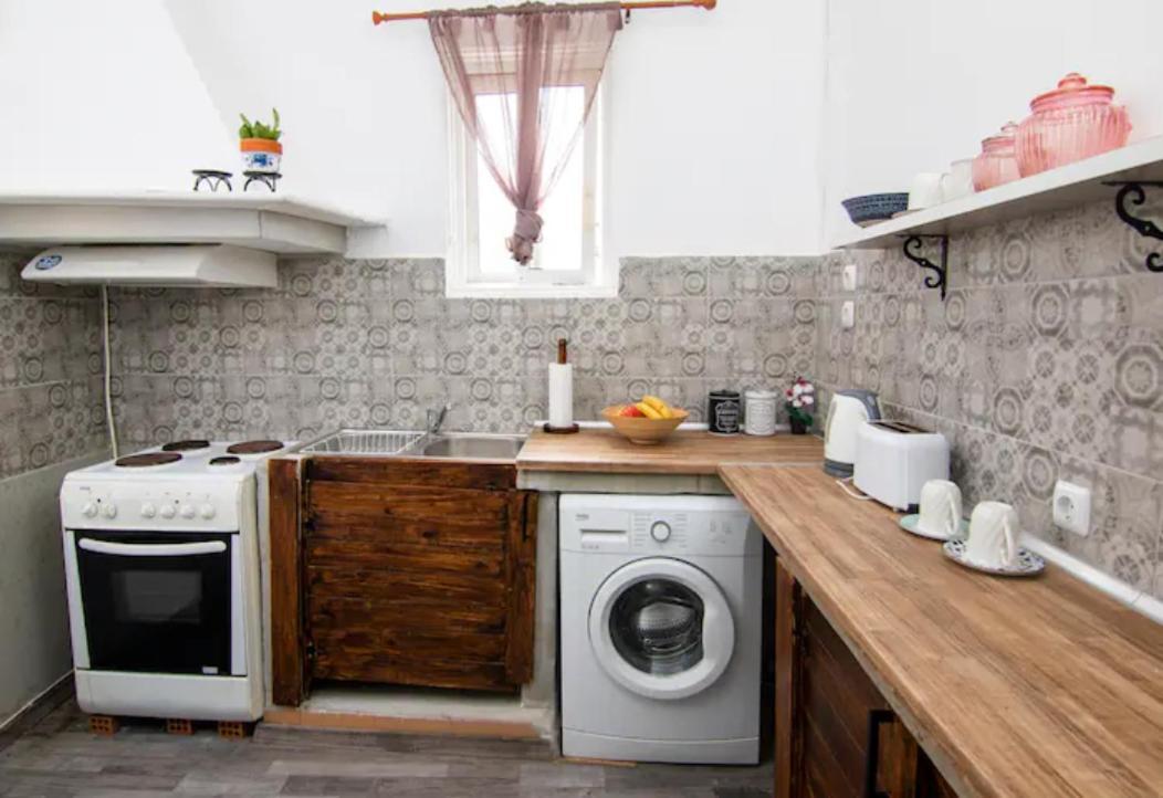 Mascot Bar Street Apartments Rhodes City Εξωτερικό φωτογραφία